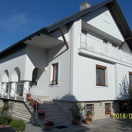 Viragos Vendeghaz Balatonfuered Apartment Exterior photo